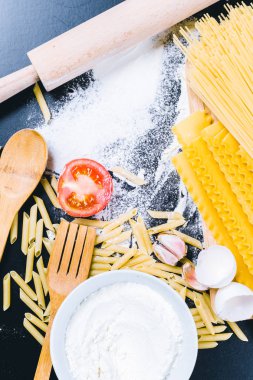 Kuru makarna spagetti