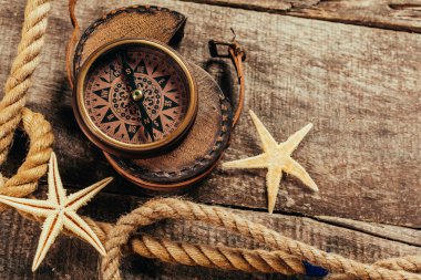 gemi Halatları ve pusula 