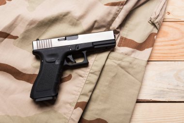 Askeri modern tabanca