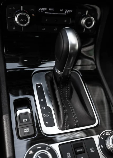 Automatische transmissie gear shift — Stockfoto