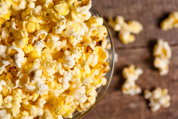 Leckeres gebratenes Popcorn — Stockfoto