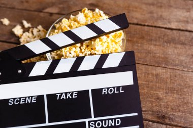 Film clapper yönetim kurulu ve pop corn