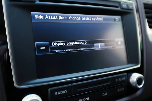 자동차에 대 한 스마트 멀티미디어 터치 스크린 시스템 — 스톡 사진