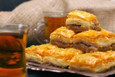 şekerli tatlı baklava 