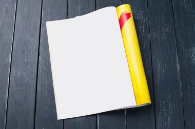 Beyaz dergi sayfaları