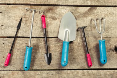 Bahçe aletleri bileşimi