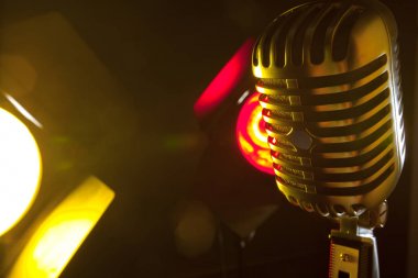 ses mikrofon retro tarzı