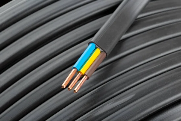 Primer Plano Del Cable Eléctrico Con Muchos Cables — Foto de Stock