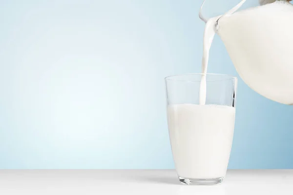 Молоко Стеклянной Чашке — стоковое фото