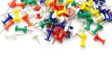 Beyaz arka plan üzerinde izole itme pimleri.