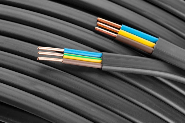 Primer Plano Del Cable Eléctrico Con Muchos Cables — Foto de Stock