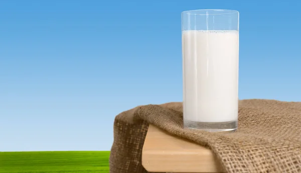 Молоко Скляній Чашці Крупним Планом — стокове фото