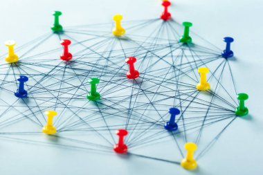 Pin kavramı ile ağ, yakın çekim