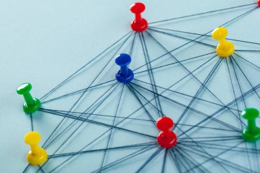 Pin kavramı ile ağ, yakın çekim