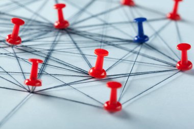 Pin kavramı ile ağ, yakın çekim