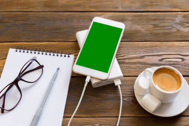 güç banka bir akıllı telefon şarj