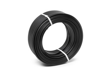 Beyaz arka plan üzerinde izole elektrik kablo, enerji ve teknoloji donatımı