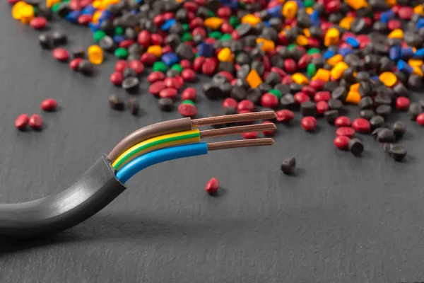 Granulado Plástico Colorido Del Polímero Para Cable — Foto de Stock