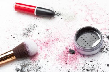 Makyaj fırça ve toz, kapat