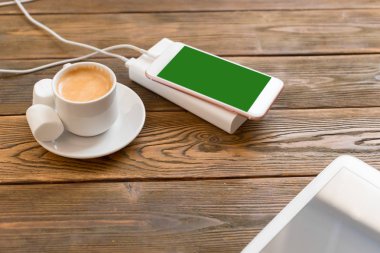 güç banka bir akıllı telefon şarj