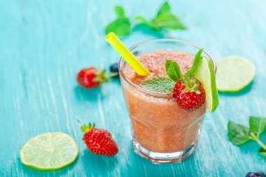 sağlıklı berry yüzlü cam