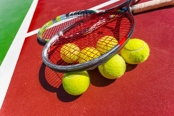 Pelotas Tenis Raquetas Cancha Hierba — Foto de Stock