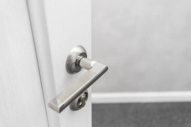 Ön kapı açık yakın çekim