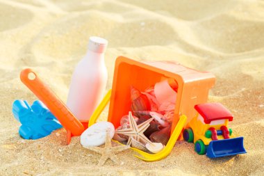 oyuncaklar ve yaz saati kavramı