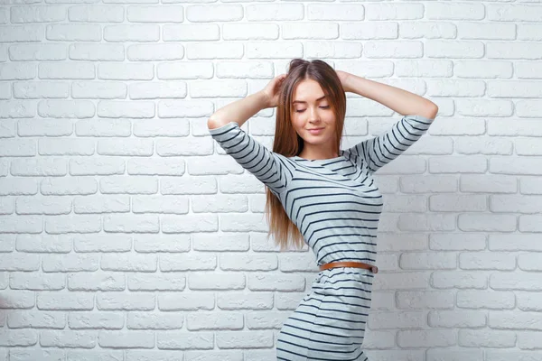 Portrait Young Woman Brick Wall Background — Stock Photo, Image