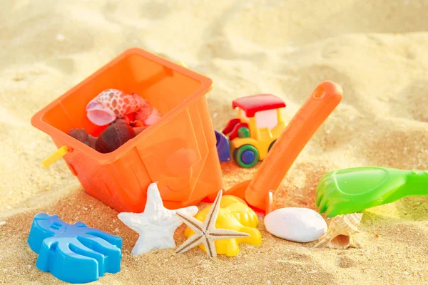 oyuncaklar ve yaz saati kavramı