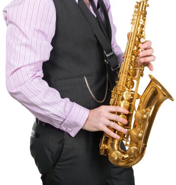 Bir saksafon oynamaya adam