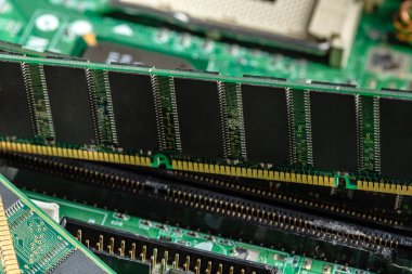 Computerchip, teknoloji ve Elektronik Sanayi
