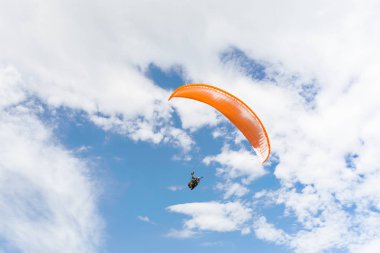 paraplane uçan yüksek up
