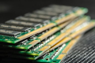 Computerchip, teknoloji ve Elektronik Sanayi