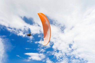 paraplane uçan yüksek up