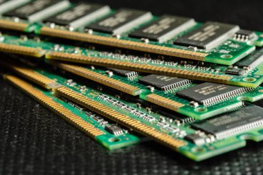 Computerchip, teknoloji ve Elektronik Sanayi