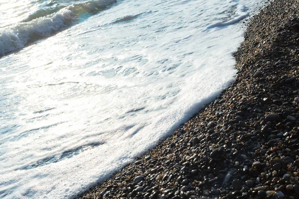 Surf Mer Sur Une Plage Pierreuse — Photo