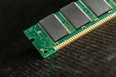 Computerchip, teknoloji ve Elektronik Sanayi
