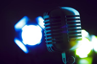 ses mikrofon retro tarzı