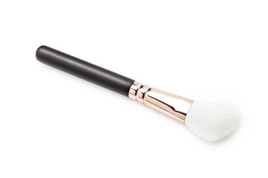 beyaz arkaplanda makyaj fırçası