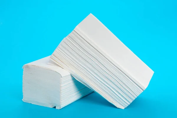 Papieren Handdoeken Blauwe Achtergrond — Stockfoto