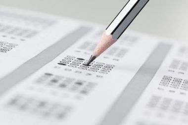 Yakın görünümünü test cevapları ile skor sayfası