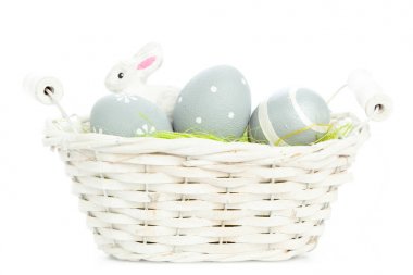 Paskalya arka plan üzerinde beyaz izole,.