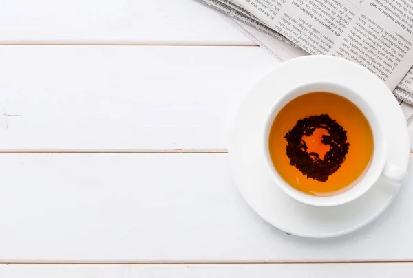 木製のテーブルの上の紅茶をクローズ アップ — ストック写真