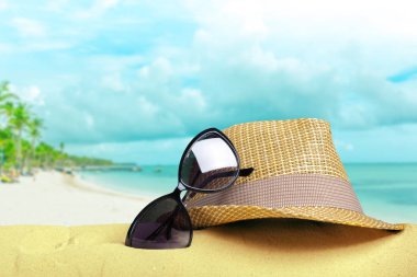 kumlu sahilde turistik nesneleri