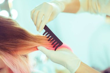 Kuaför saç stili kadın yok