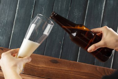 bira ve bira şişe cam
