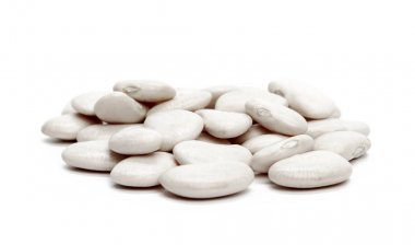 Beyaz fasulye izole yakın çekim