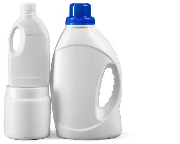 Стиральное и чистящее оборудование на белом фоне
