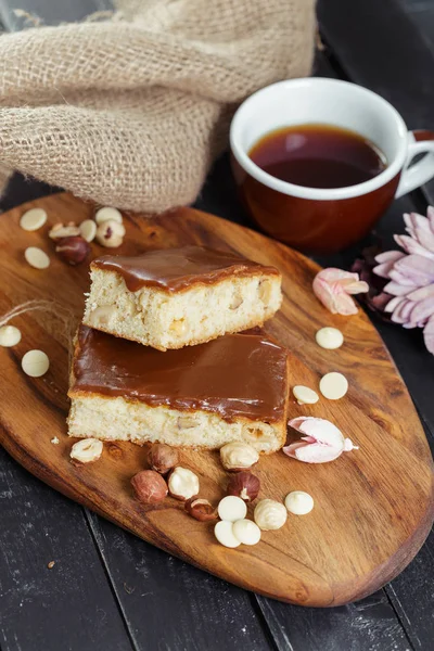 Gâteau Sur Vieux Fond Bois — Photo